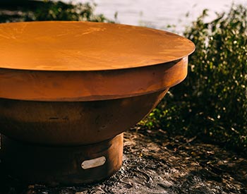 40" Steel Table Top Lid Shown in a Closeup (ANGLE 2).