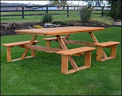 Red Cedar 8' Walk-In Table