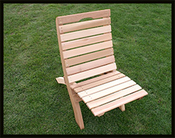 Red Cedar Traveling Style Folding Chair