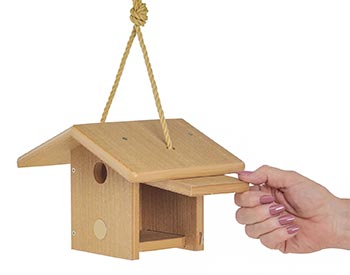 Poly Lumber Heritage Wren Birdhouse w/ Nylon Rope Hanger