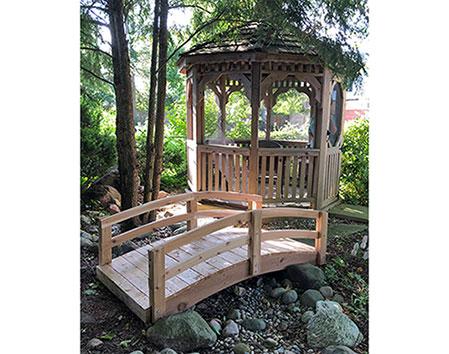 Red Cedar Traditional Arched Bridge