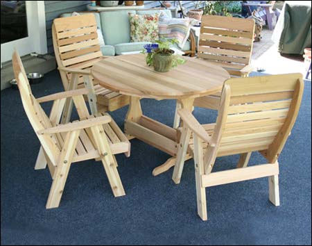 Red Cedar Estate Patio Dining Collection