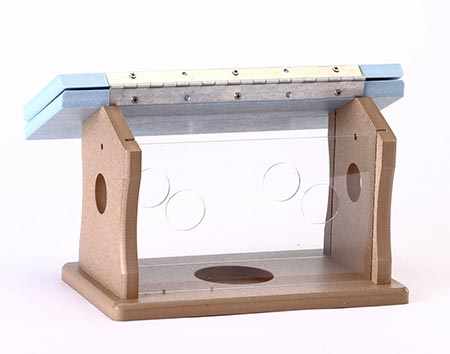 Poly Lumber Pole Mounted Bluebird Feeder