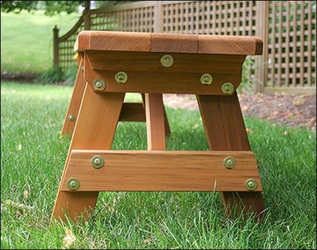 42" Wide Red Cedar Traditional Picnic Table w/Benches