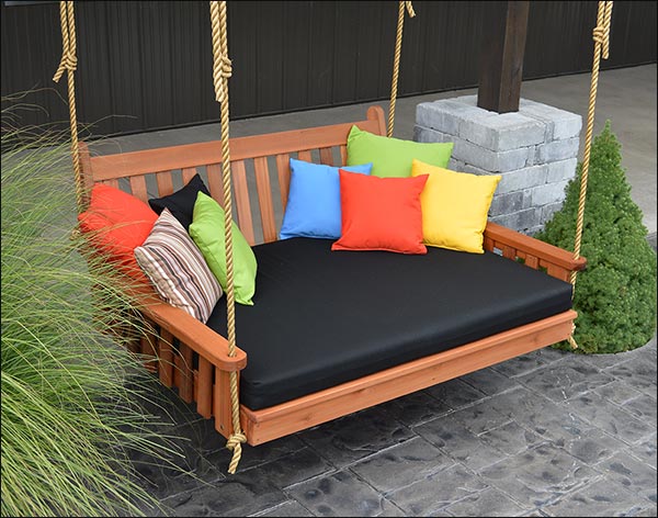 Red Cedar Traditional Swingbed w/Cushion