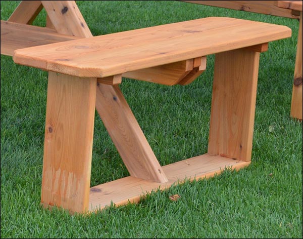 Red Cedar 8 Walk-In Table