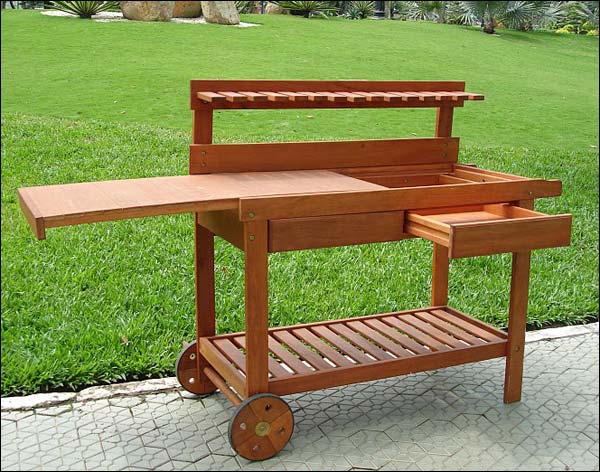 Eucalyptus Potting Bench