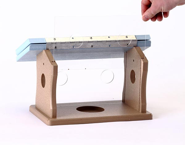 Poly Lumber Pole Mounted Bluebird Feeder