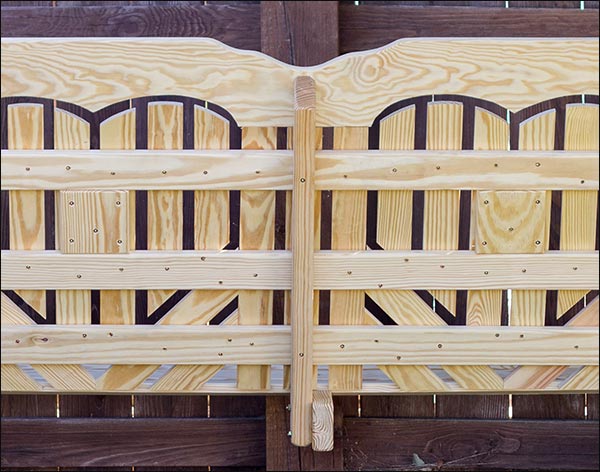 Treated Pine Heartback Glider