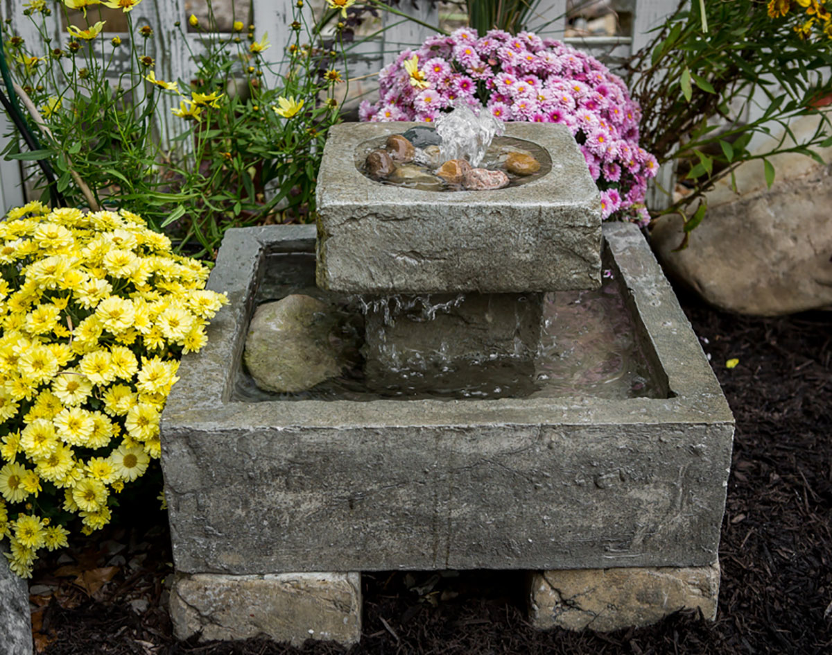 outdoor water fountains
